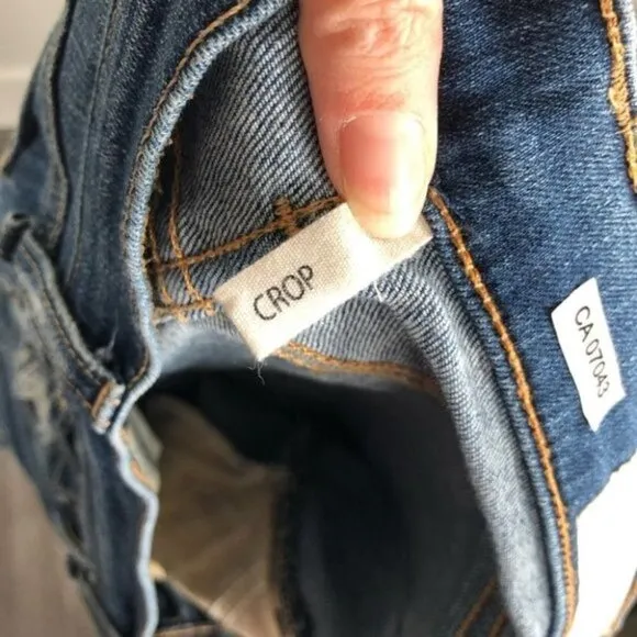 RAG and Bone Cropped Raw Hem  Jeans Size 25