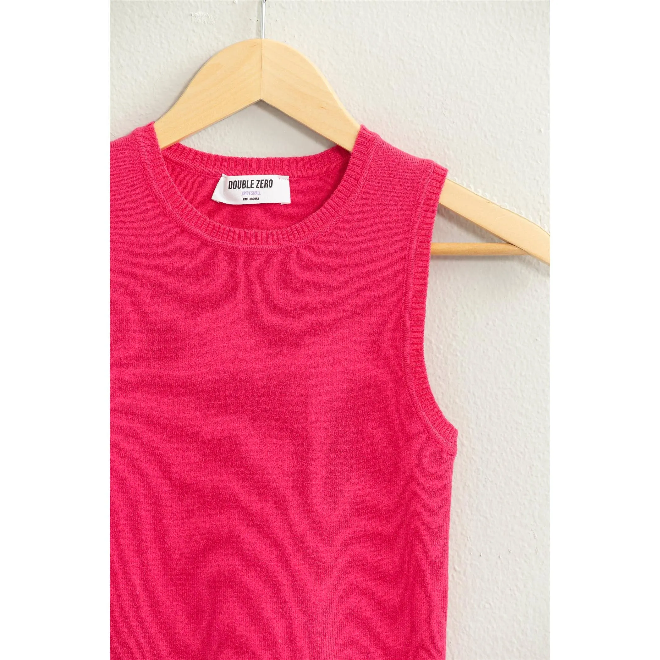 RIBBED KNIT CROPPED TANK TOP