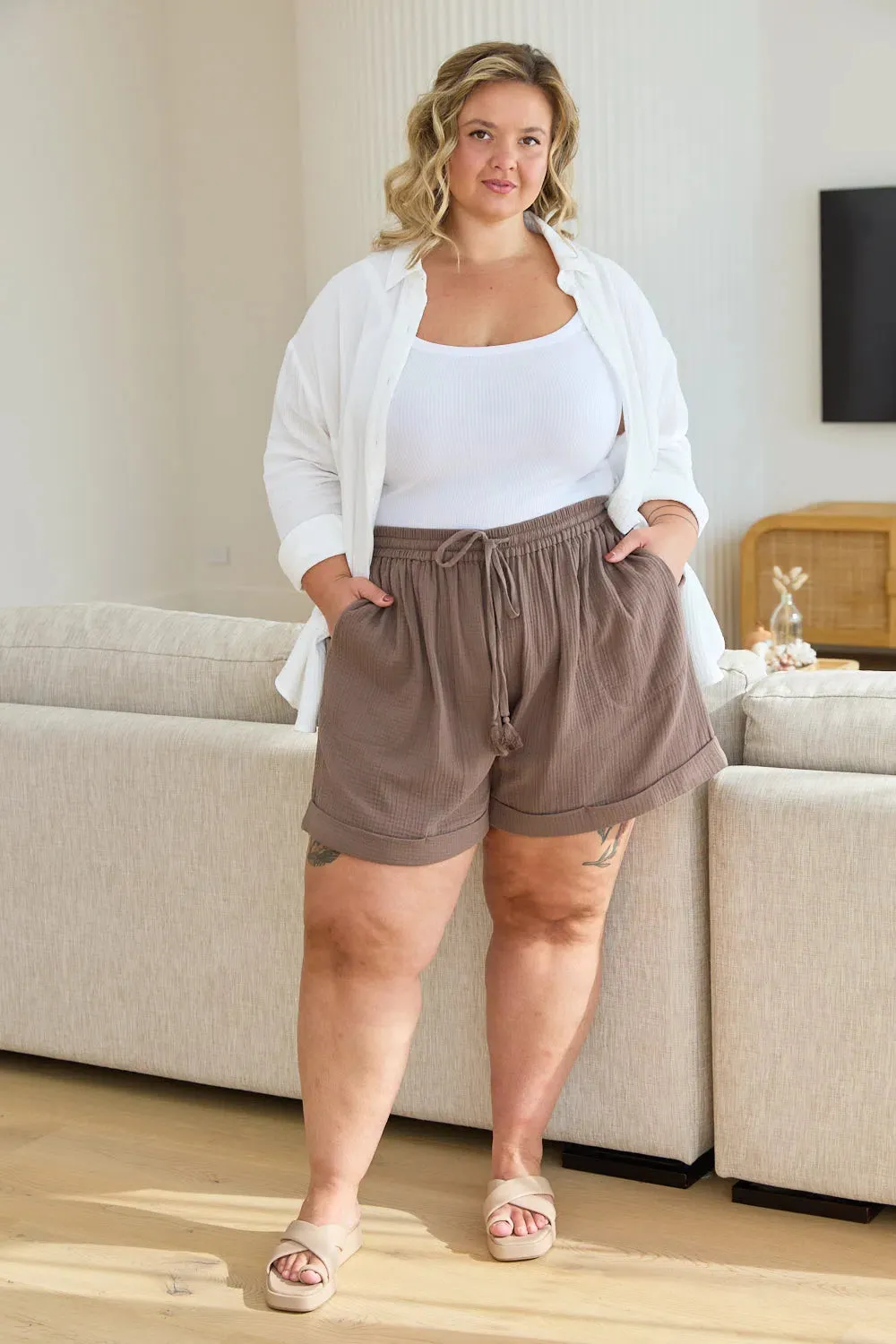 Romy Shorts - Coffee