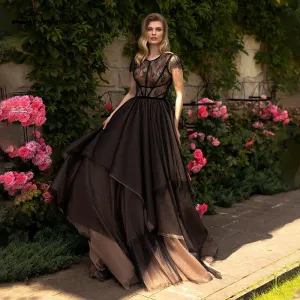 Roycebridal Lakshmigown Black Wedding Dresses 2021 Short Sleeve Elegant A-line Tulle Bridal Dress Lace Gothic Wedding Gowns robe de mariee