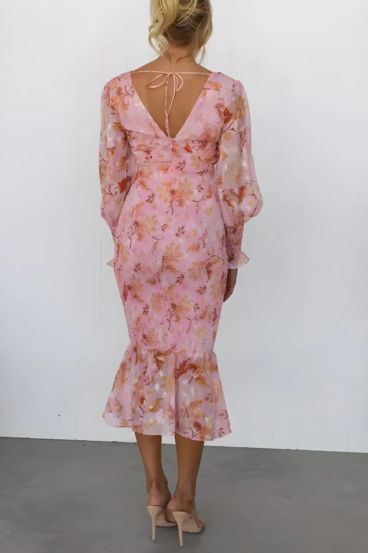 Sarah – Elegant Midi Dress for Women