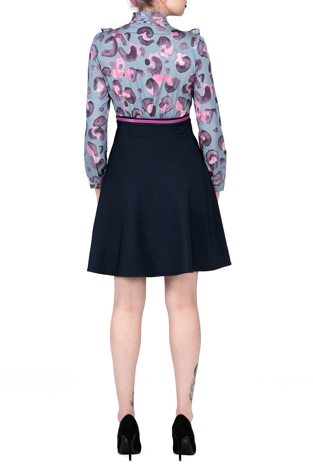 SCANDINAVIA-Long Sleeve Ruffle Accent Contrast Dress Withe Belt