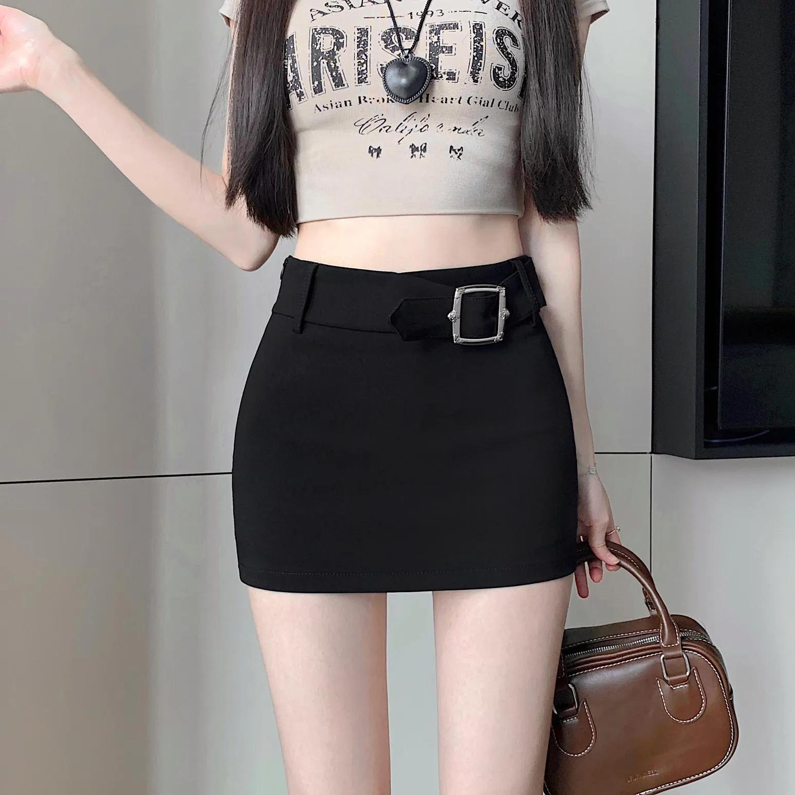 Slimming A-Line Bodycon Skirt with Chic Design