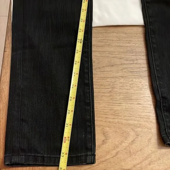 SMALL TOWN BLACK SKINNY JEANS.  NEW WITH TAGS.  STYLE IS ARIEL