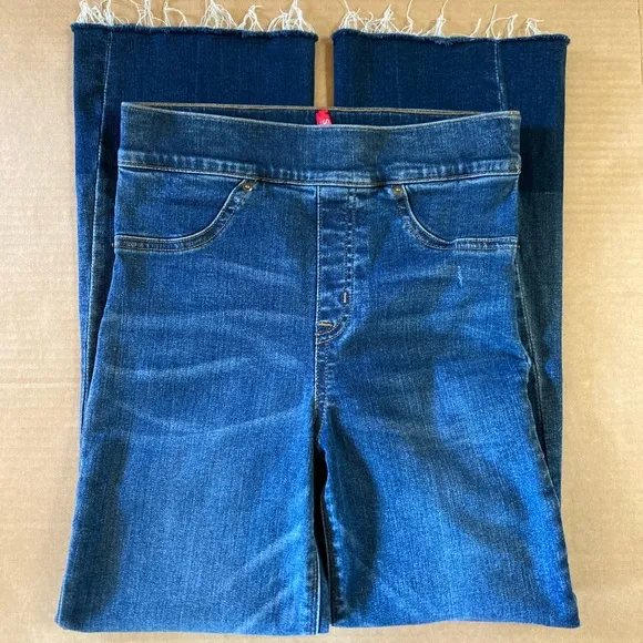 Spanx High Waisted Crop Flare Leg Jeans size XS