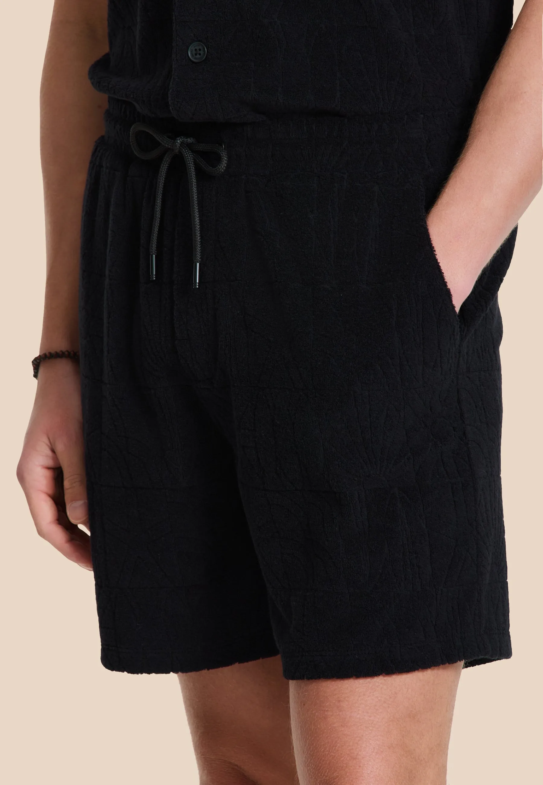 TONY toweling shorts geo sun | black