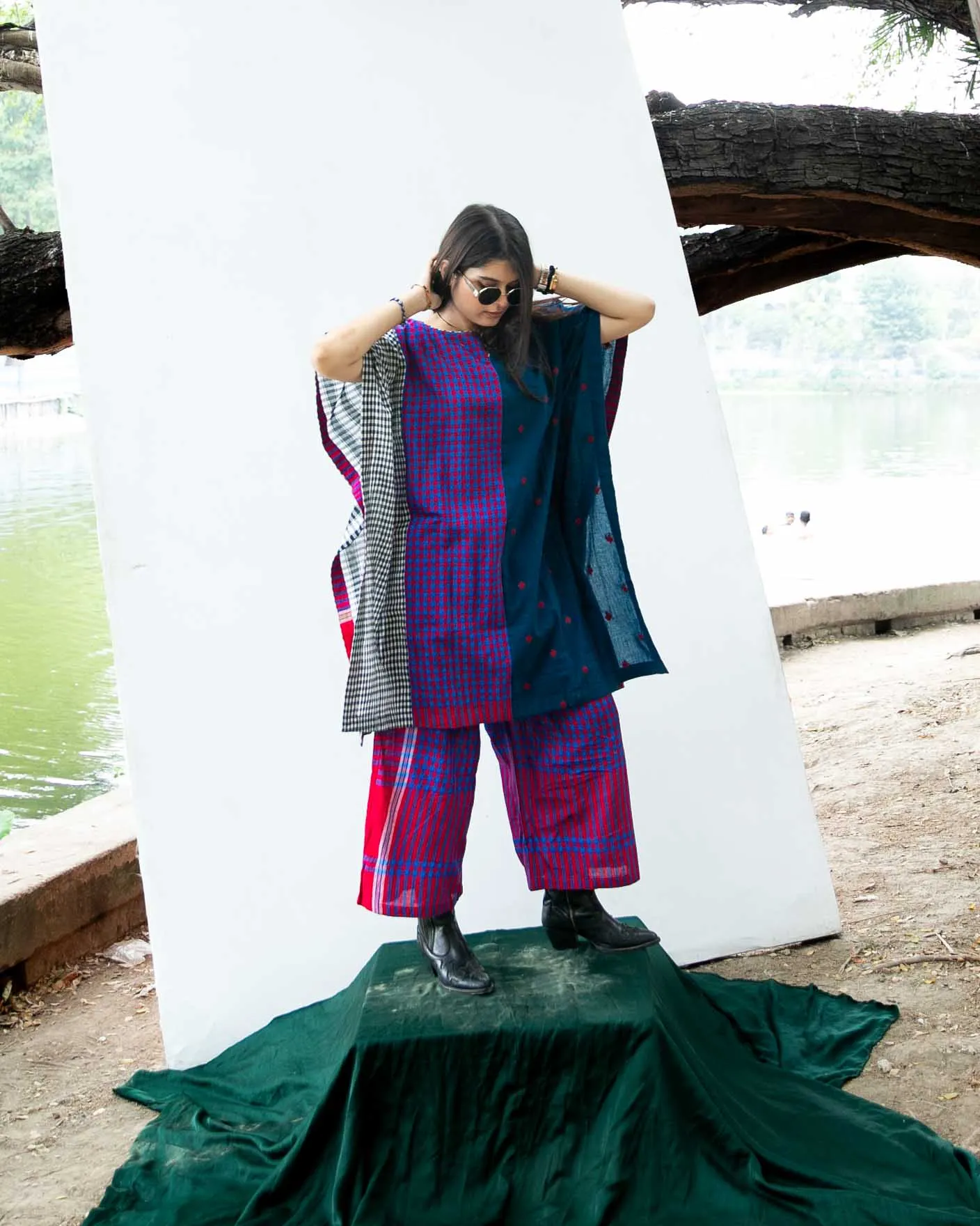 Unwind Waves Kaftan Set