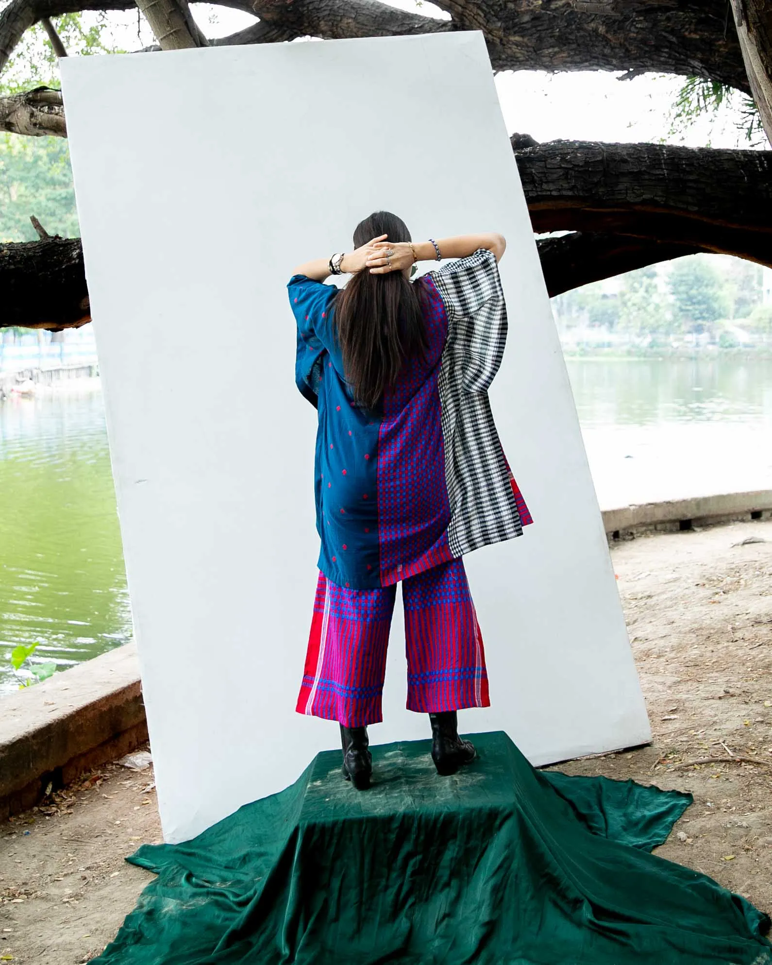Unwind Waves Kaftan Set