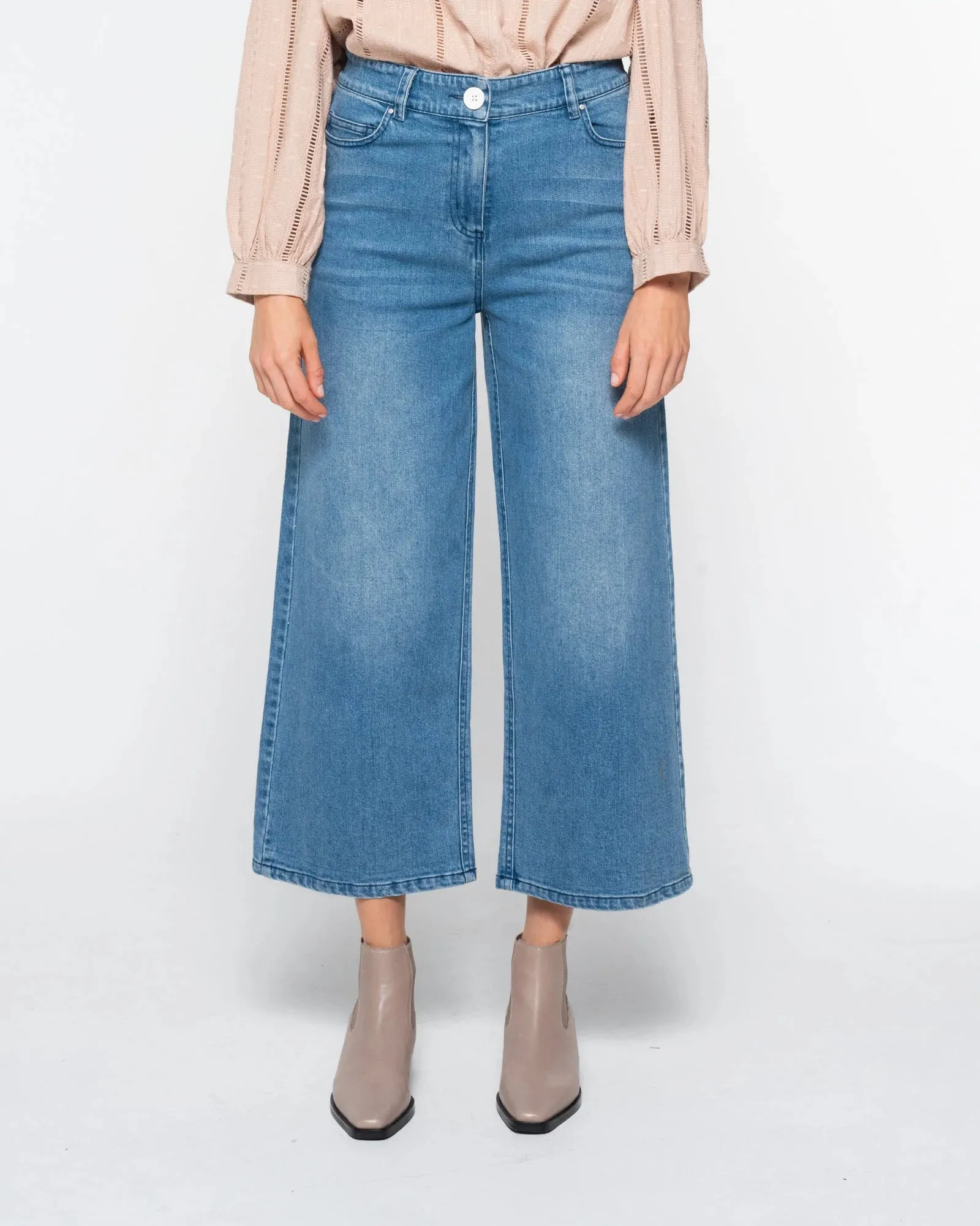 Vantage Jean Washed Blue