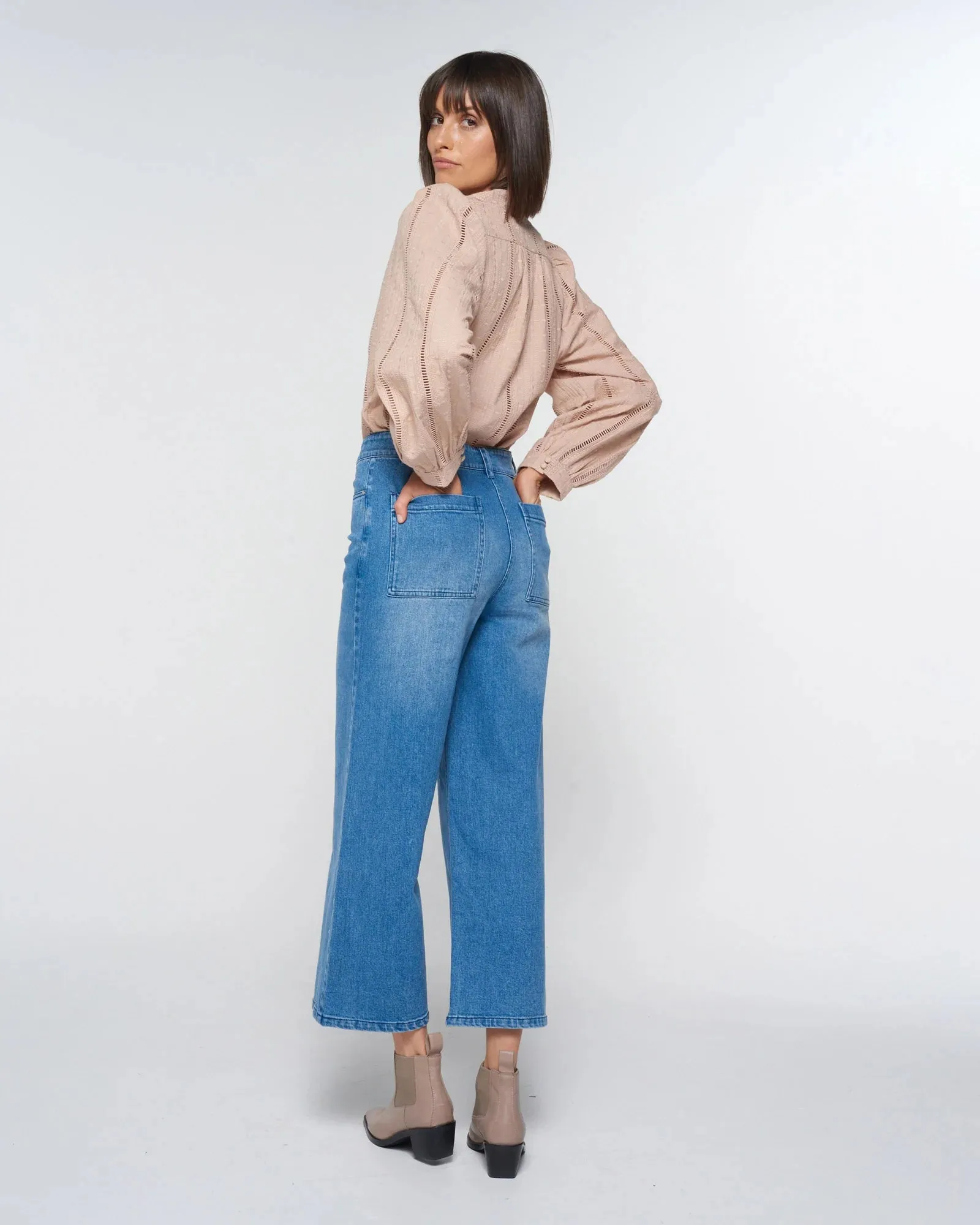 Vantage Jean Washed Blue