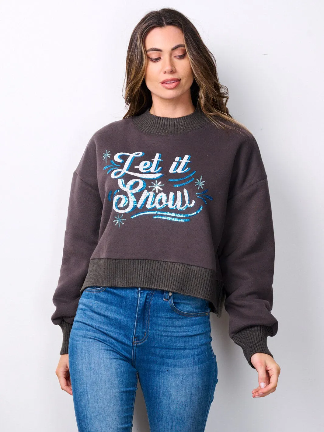 WOMEN'S LONG SLEEVE GRAPHIC SWEATER