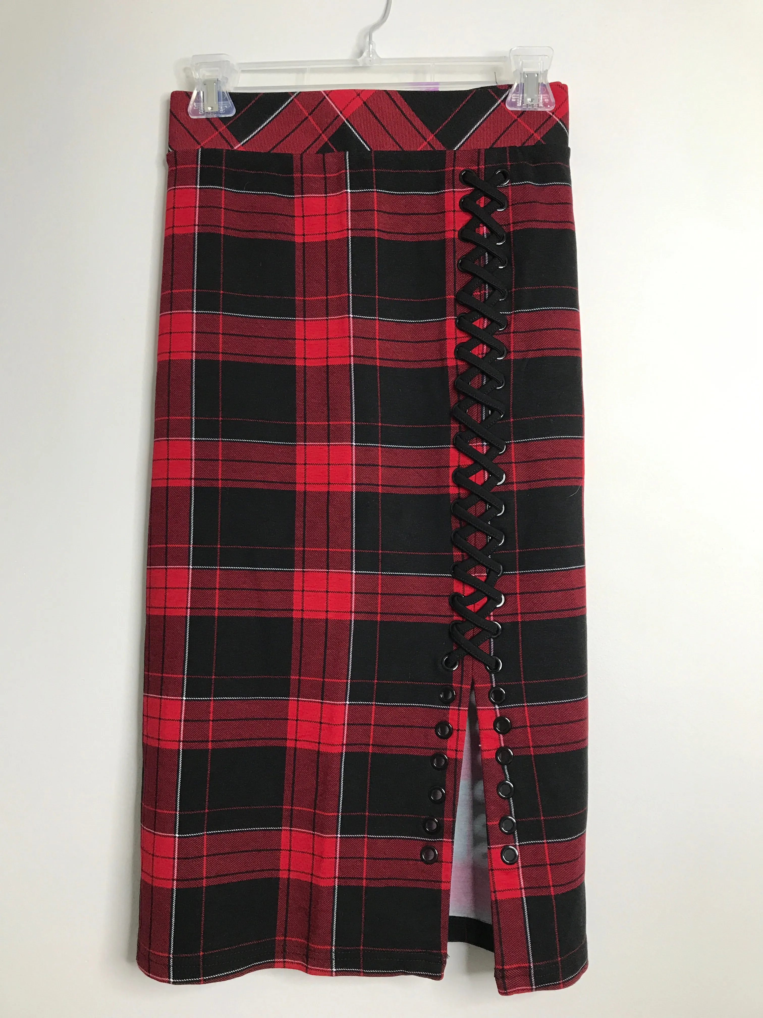 Womens Size 3XL Misses Red Torrid Skirt